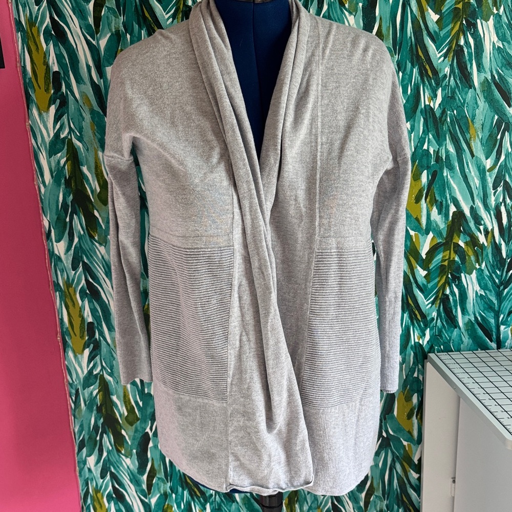 CALIA by Carrie Underwood Light Gray Open Front Cardigan
